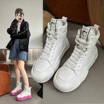 Корейска версия на татко обувки женски 2023 зима плюс кашмир топло високо отгоре студент свободно време спортни памучни обувки Лолита